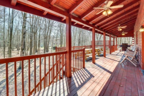Private Hot Tub and Fire Pit Log Cabin in Blakeslee